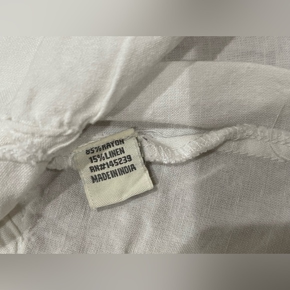 Elegant White Lace Camisole - Picture 9 of 10